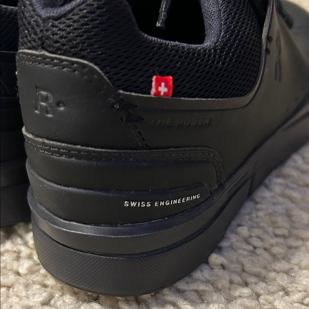 The Roger ON Womens Black Speedboard cloudtec Sneakers- Brand New - Picture 3 of 7